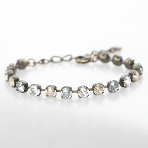 Entdecken Sie unsere Armbänder und Halsketten Kräuselung mit Swarovski-Kristallen
