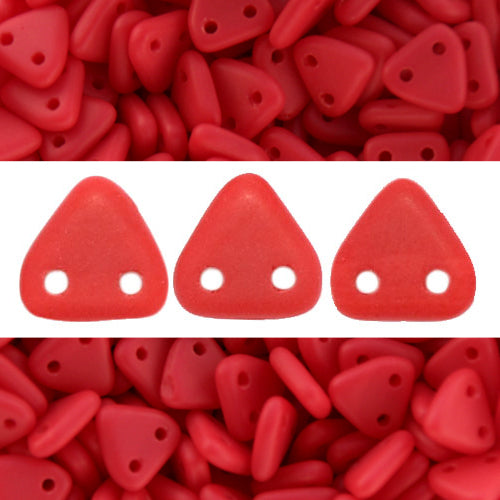 Kaufen Sie Perlen in Deutschland 2 Loch Perlen CzechMates triangle matte opaque red 6mm (10g)