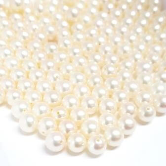 Kaufen Sie Perlen in Deutschland halbgebohrte Weiße halbgebohrte Süßwasserperle 4,5 mm (2)