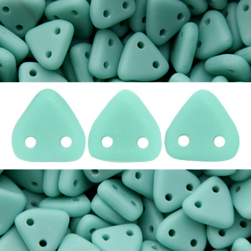 Kaufen Sie Perlen in Deutschland 2 Loch Perlen CzechMates triangle matte turquoise 6mm (10g)