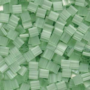 Kaufen Sie Perlen in Deutschland Cc2559 - miyuki tila perlen silk pale green 5mm (25 beads)