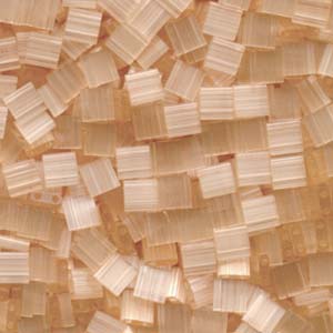 Kaufen Sie Perlen in Deutschland Cc2552 - miyuki tila perlen silk pale peach 5mm (25 beads)