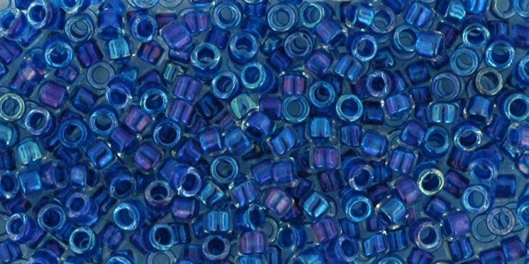 cc189- Toho Treasure beads 11/0  Caribbean Blue Lined  (5gr)