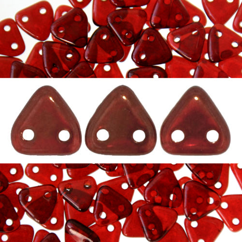 Kaufen Sie Perlen in Deutschland 2 Loch Perlen CzechMates triangle silversheen ruby 6mm (10g)