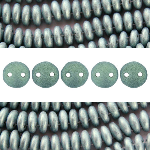 2 Loch Perlen CzechMates lentil metallic suede light green 6mm (50)