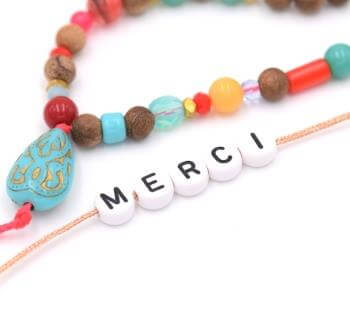 Kaufen Sie Perlen in Deutschland Wort MERCI -5 Runde Buchstabenperlen 7mm (1 Wort)