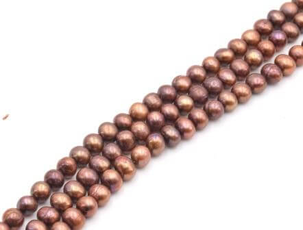 Kaufen Sie Perlen in Deutschland Süsswasser Perlenstrang Kartoffelform Metallic Copper Mix 5.5mm (1)