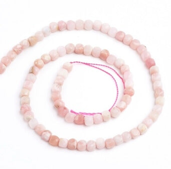 Kaufen Sie Perlen in Deutschland Facettierte Würfelperlen Pink Opal - 4 mm-Loch von: 0,6 mm (10)