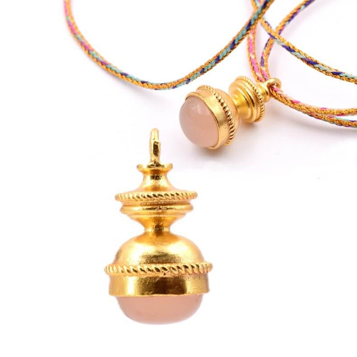 Ethnischer Anhänger aus rosa Quarz – vergoldetes Messing 26 x 14.5 mm – Loch: 3 mm (1)