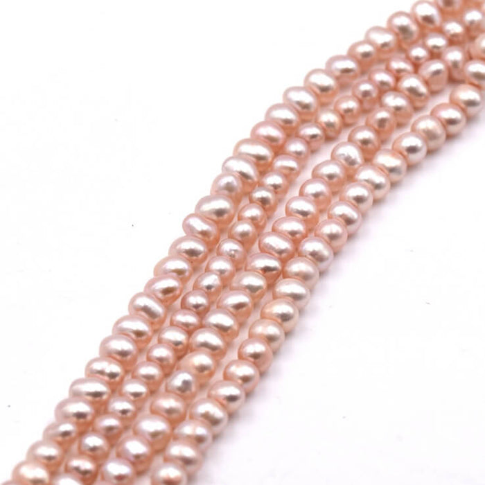 Süßwasserperlen rund kartoffelförmig zartes Rosa – 3.5–4 mm (1 Strang – 37 cm)