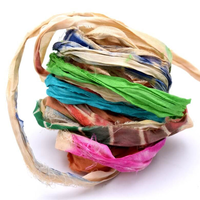 Recyceltes Sari-Seidenband mehrfarbig – ausgefranst und zerknittert – 30 mm (1 m)