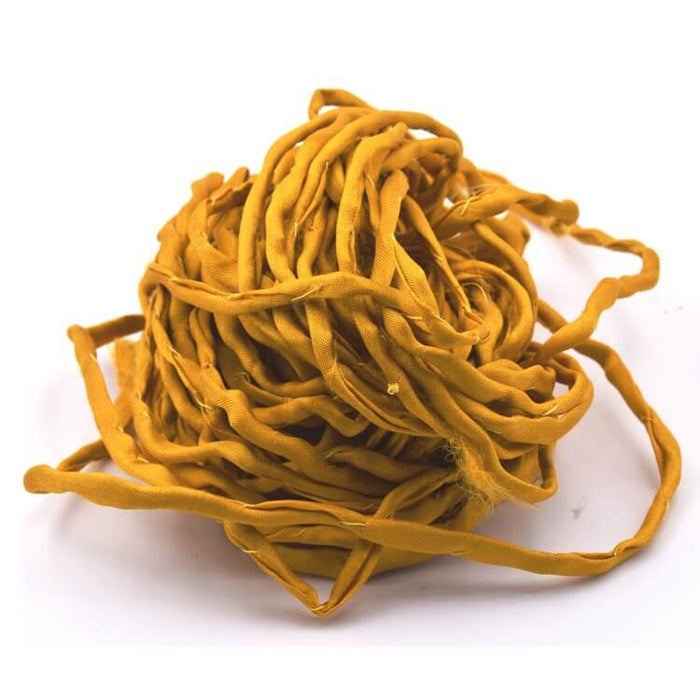 Handgefärbtes Natursidk-Band – Safrangelb 2 mm (1 m)