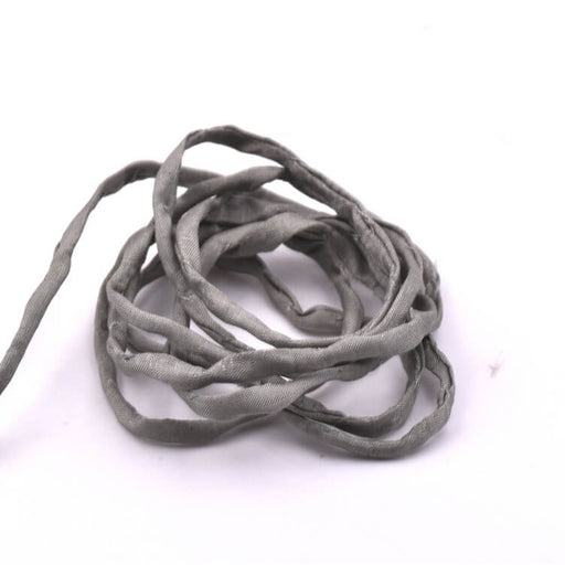 Handgefärbtes Natursidk-Band – Stahlgrau 2 mm (1 m)