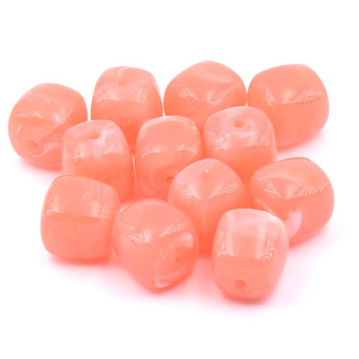 Rosa Kunstharz-Perle Würfelform mit abgerundeten Kanten 17 x 16 mm – Bohrung: 2 mm (12 Stück)