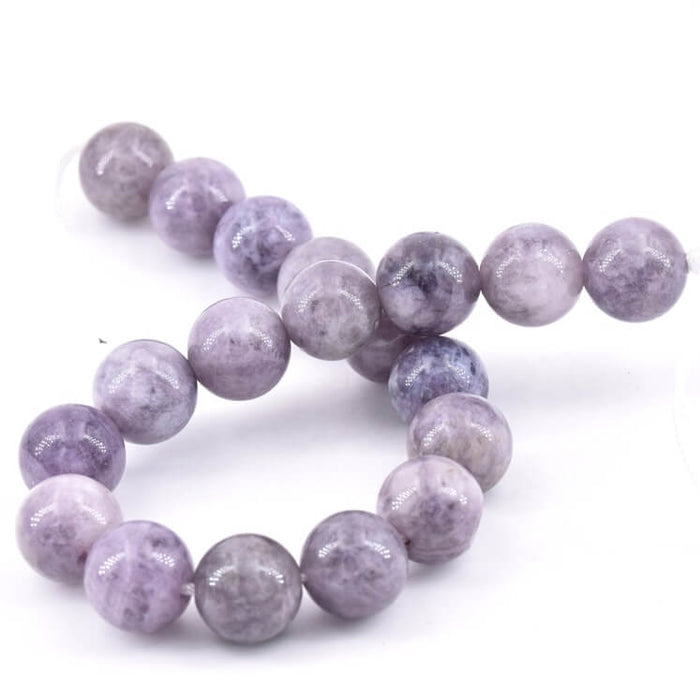 Runde Jade-Perle (Grau-Blau-Parma) – 10 mm – Bohrung: 1 mm (1 Strang – 19 cm)