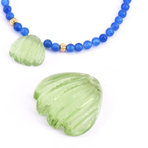 Kaufen Sie Perlen in Deutschland Geschnitzter Muschelanhänger aus grünem Fluorit, 13 mm – Loch: 0,5 mm (1)