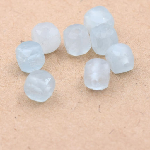 Kaufen Sie Perlen in Deutschland Würfelperle, facettiert, quadratisch, Aquamarin, 4 mm – Loch 1 mm (10)