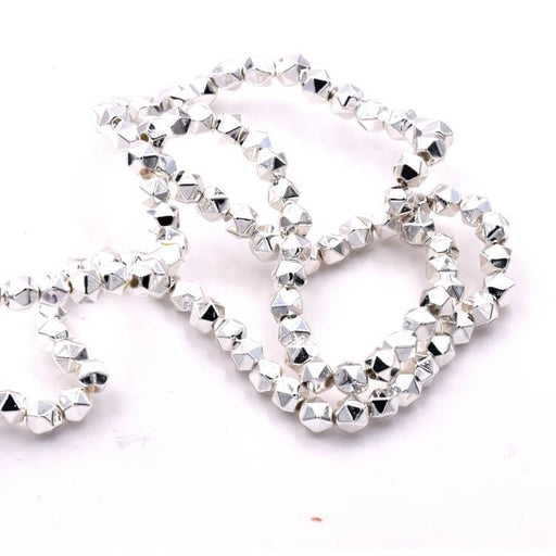 Kaufen Sie Perlen in Deutschland Hämatit-Polygonperle - versilbert 3,5 mm (1 Strang - 39 cm)
