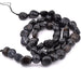Schwarze Achat abgerundete quadratische Nugget Perlen 7-10x8.5-10mm (1 Strang - 39cm)