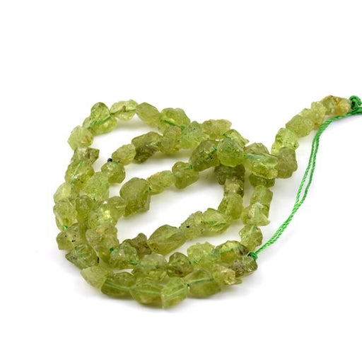 Rohperidot-Nugget-Perlen 4–12 mm – Loch: 0;6 mm (1 Strang – 39 cm)