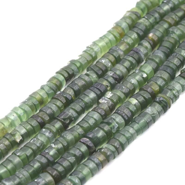 Heishi-Perlen grüne Jade 5–6 x 2–4 mm Loch: 0.4 mm (1 Strang – 32 cm)