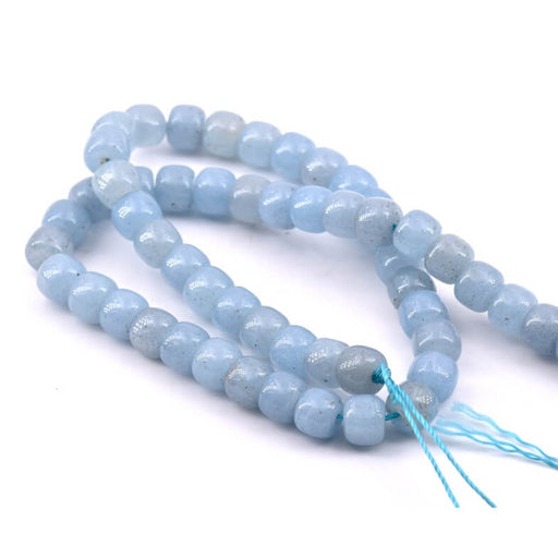 Hellblau getönte Jade-Rondelle – 8 x 6 mm – Bohrung: 1 mm – Strang 37 cm (1)