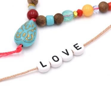 Kaufen Sie Perlen in Deutschland Wort LOVE -4 Runde Buchstabenperlen 7mm (1 Wort)