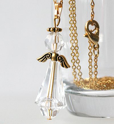 DIY Engel-Anhänger mit Kristallen