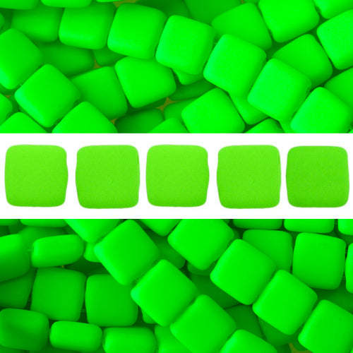 2 Loch Perlen CzechMates tile Neon Green 6mm (50)