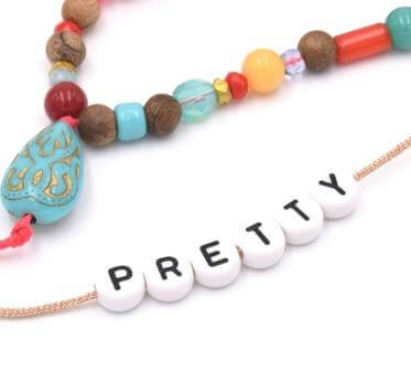 Kaufen Sie Perlen in Deutschland Wort PRETTY -6 Runde Buchstabenperlen 7mm (1 Wort)