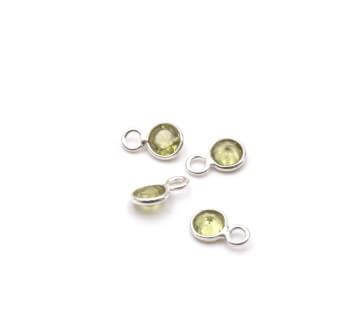 Kaufen Sie Perlen in Deutschland Kleiner Peridotanhänger aus 925er Silber 8x5mm (2)